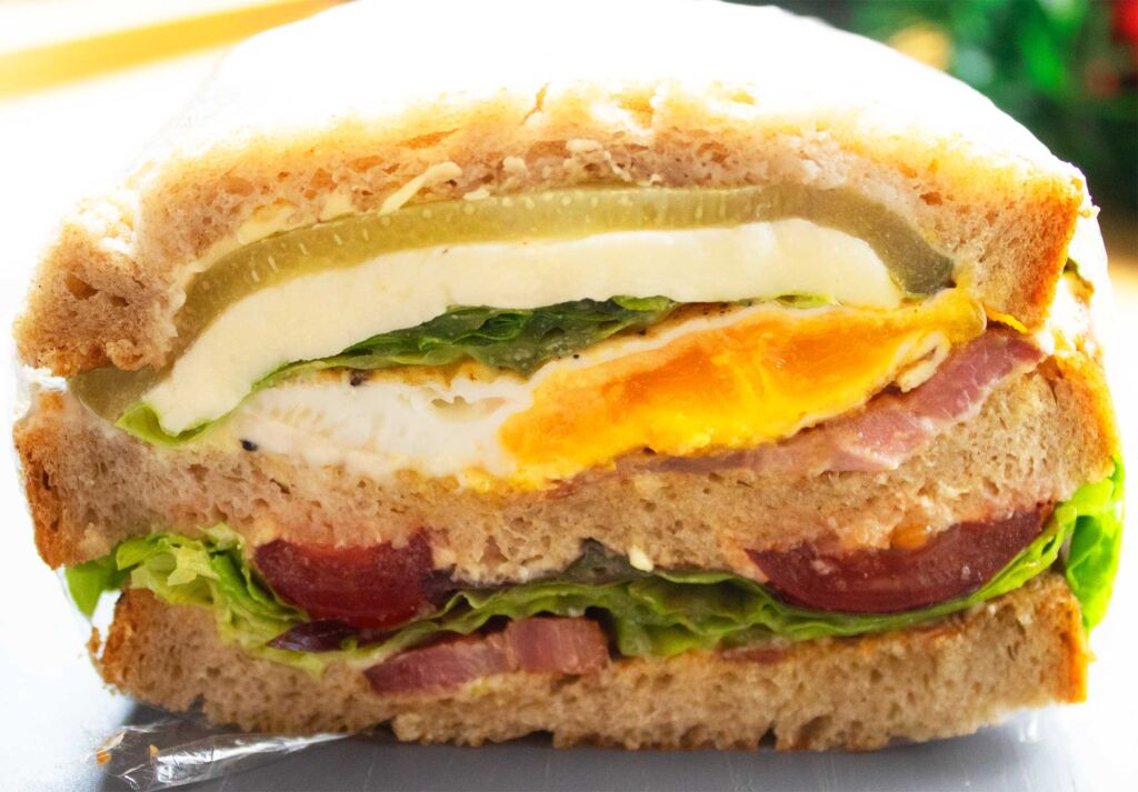 Full Breakfast In A Sandwich (Video)
