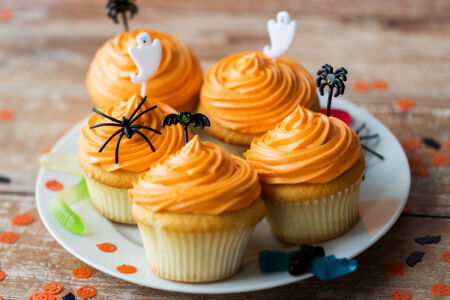Halloween Cupcakes With Pumpkin