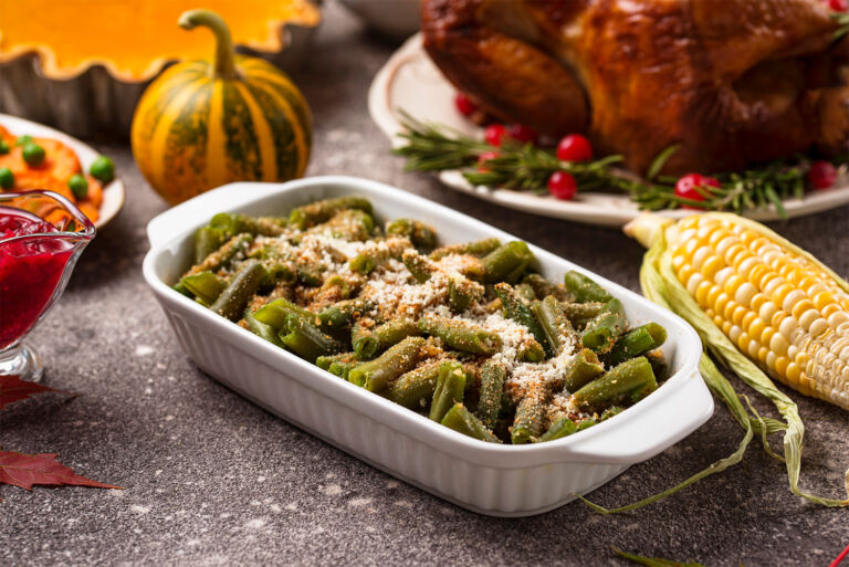 green-bean-casserole-thanksgiving-recipe-gastroladies1