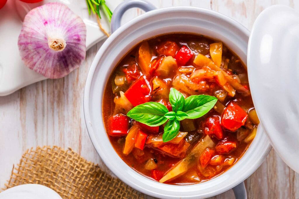How To Make Easy Minestrone Soup (Video)