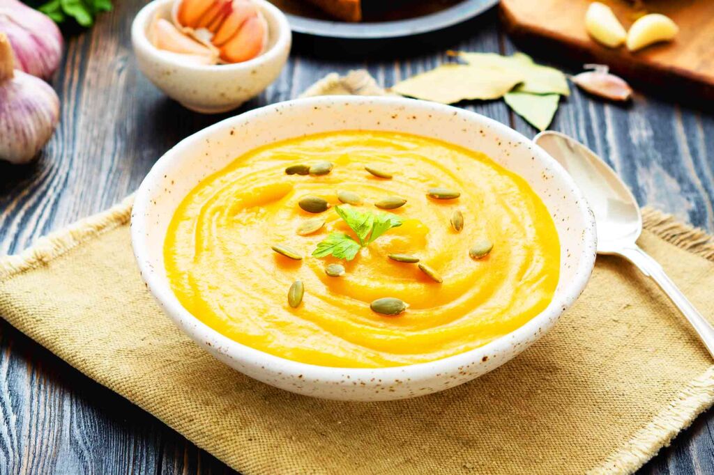 How To Make Creamy and Spiced Pumpkin Soup